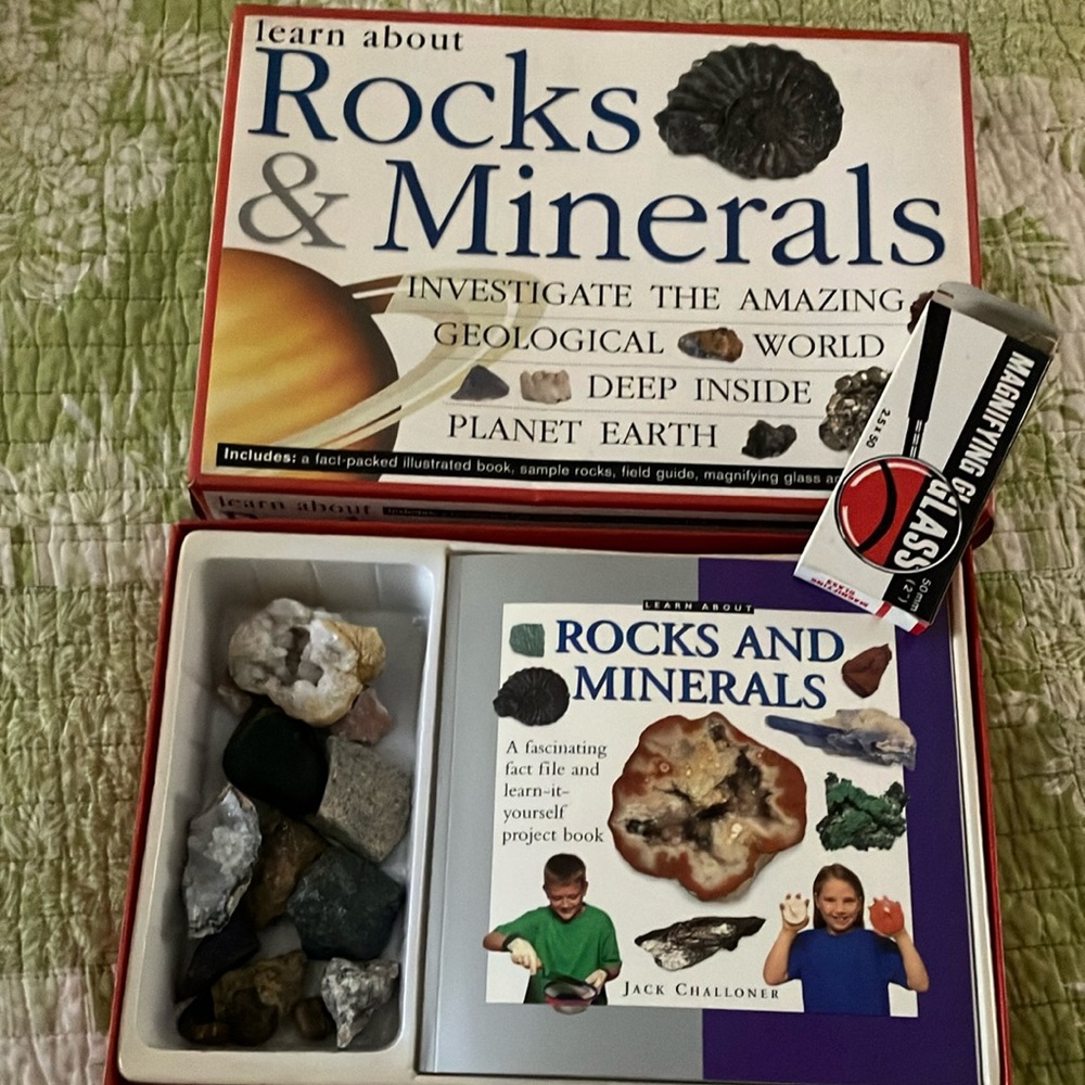 Rocks & Minerals Educational Kit